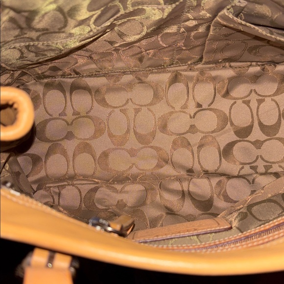 Vintage COACH Tan Soho Leather Buckle Shoulder Bag - Picture 10 of 11